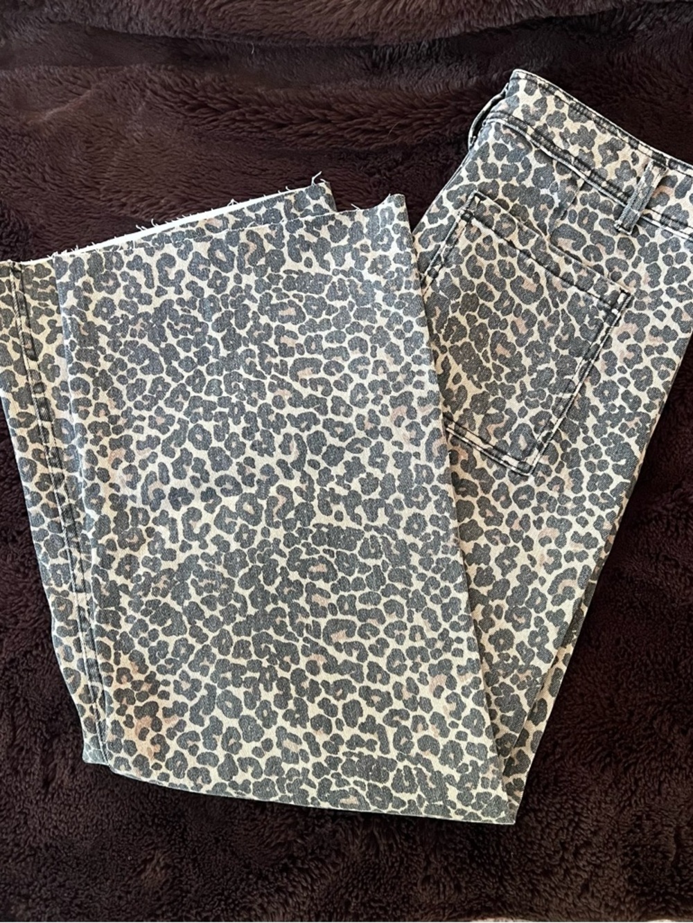 Leopard Print Wide Leg Jeans Raw Hem